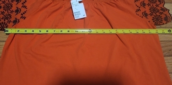 𝅺WOMENS H&M Orange & Black Cropped Top - Picture 4 of 13